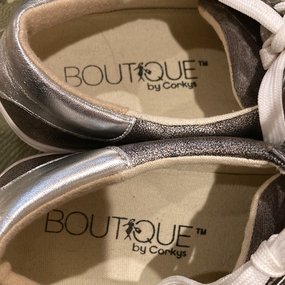 Boutique by Corkys pewter silver grey sneakers with silver star size 7 - Picture 7 of 13